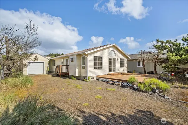 33406 H Place, Ocean Park, WA 98640
