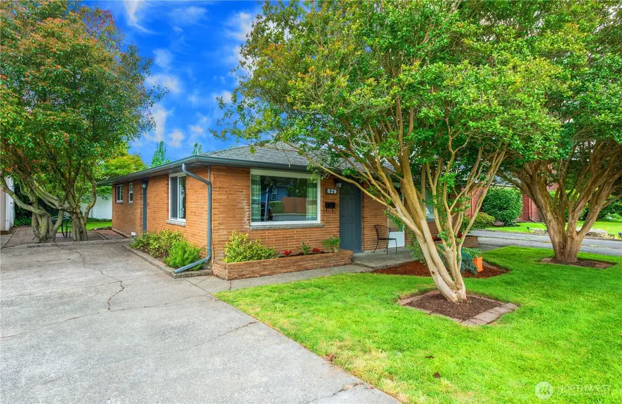 827 N 1st Street, Renton, WA 98057 - #3