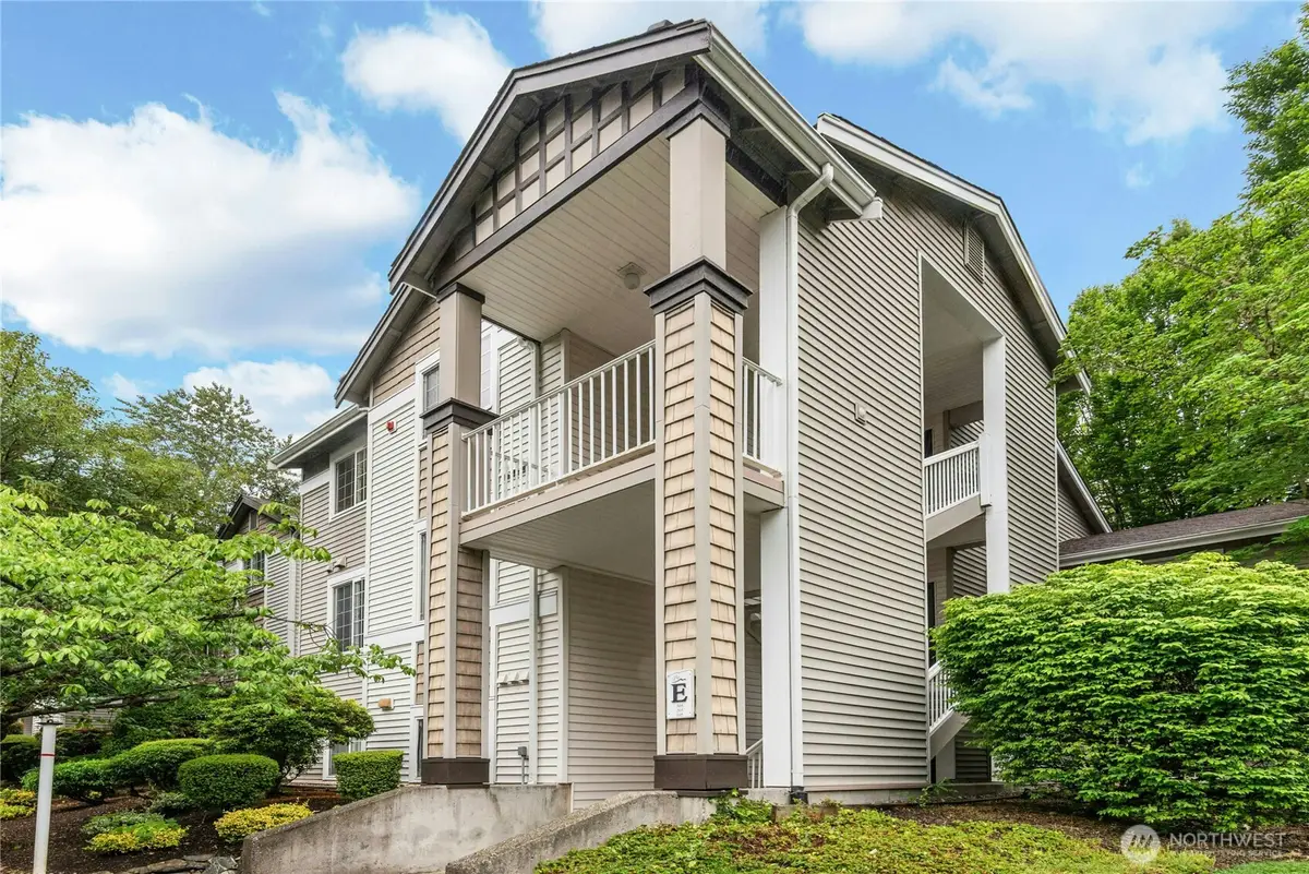 25235 SE Klahanie Boulevard #E305, Sammamish, WA 98029 - #1
