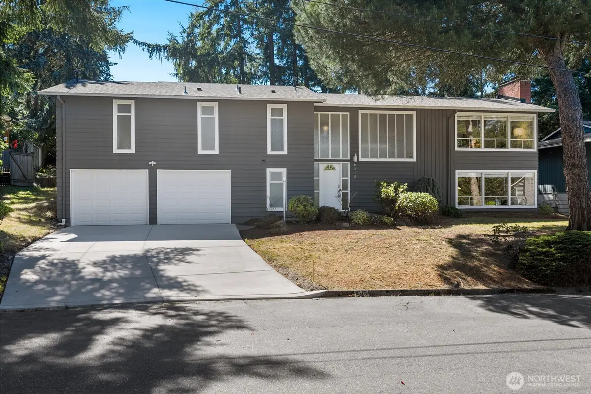 6215 122nd Avenue Se, Bellevue, WA 98006 - #1