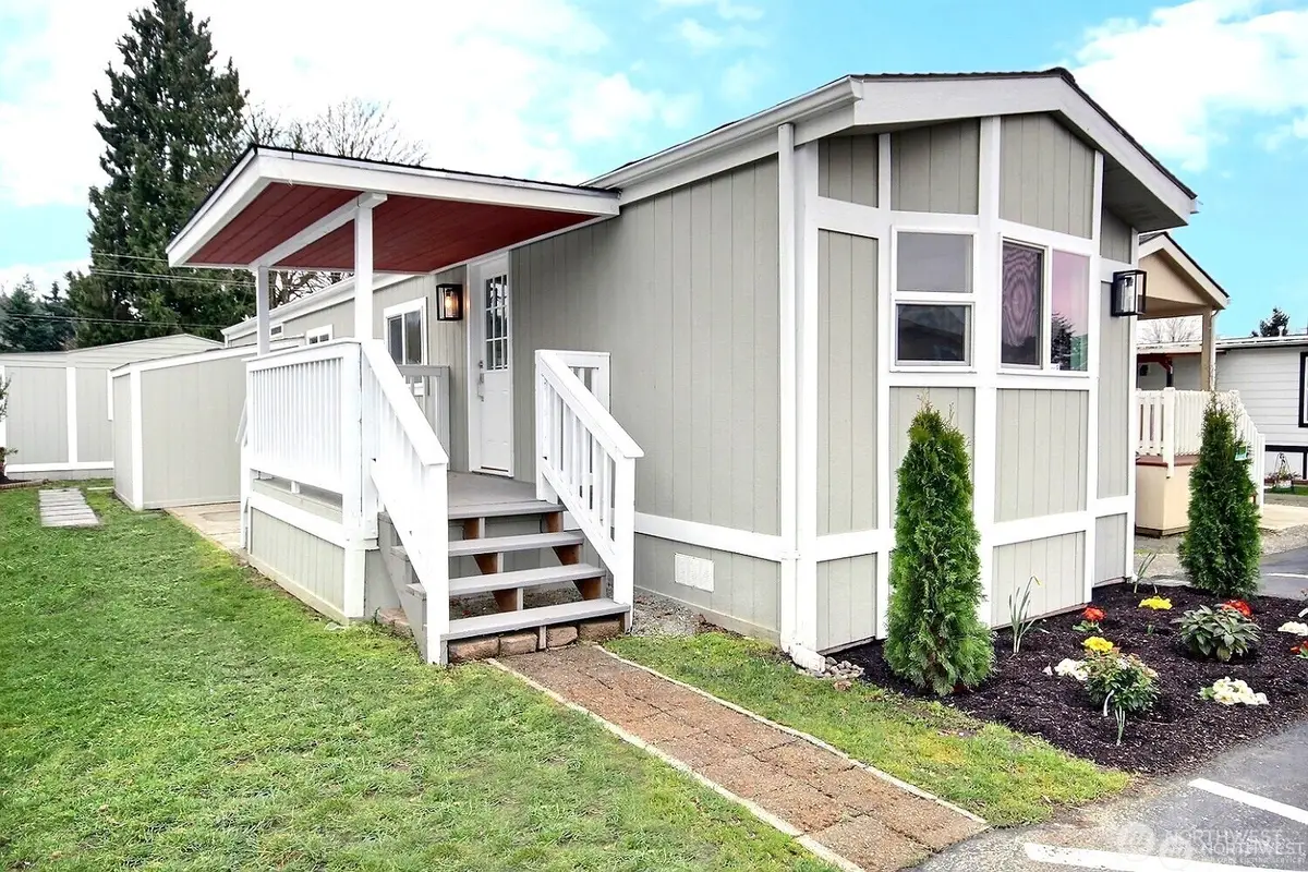 210 37th St Se # 35, Auburn, WA 98002 - #1