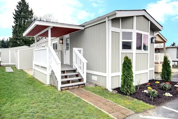 210 37th St Se # 35, Auburn, WA 98002