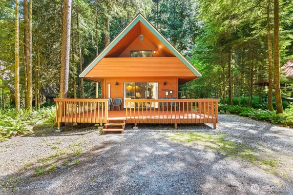 7082 Rainier Way, Glacier, WA 98244