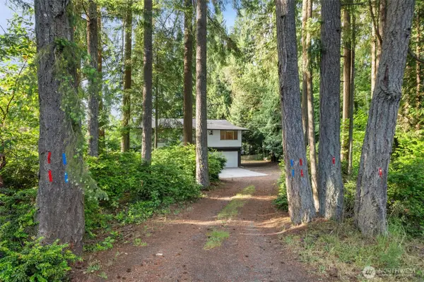 8785 SE Sedgwick Road, Port Orchard, WA 98366