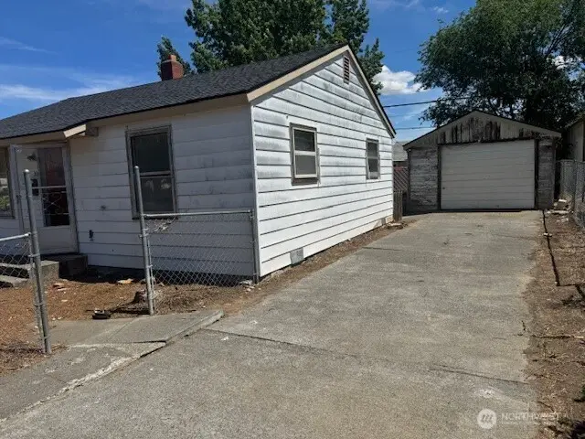 30 NE H Street, Ephrata, WA 98823 - #2