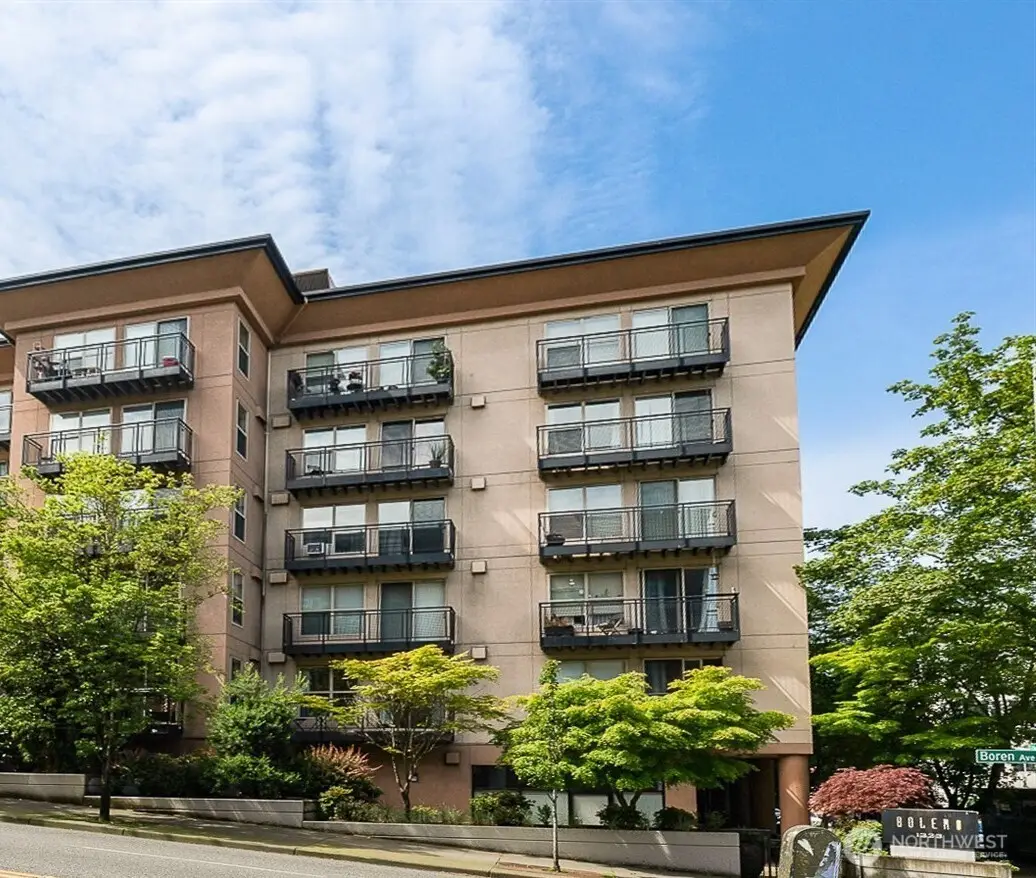 1323 Boren Avenue #206, Seattle, WA 98101 - #1