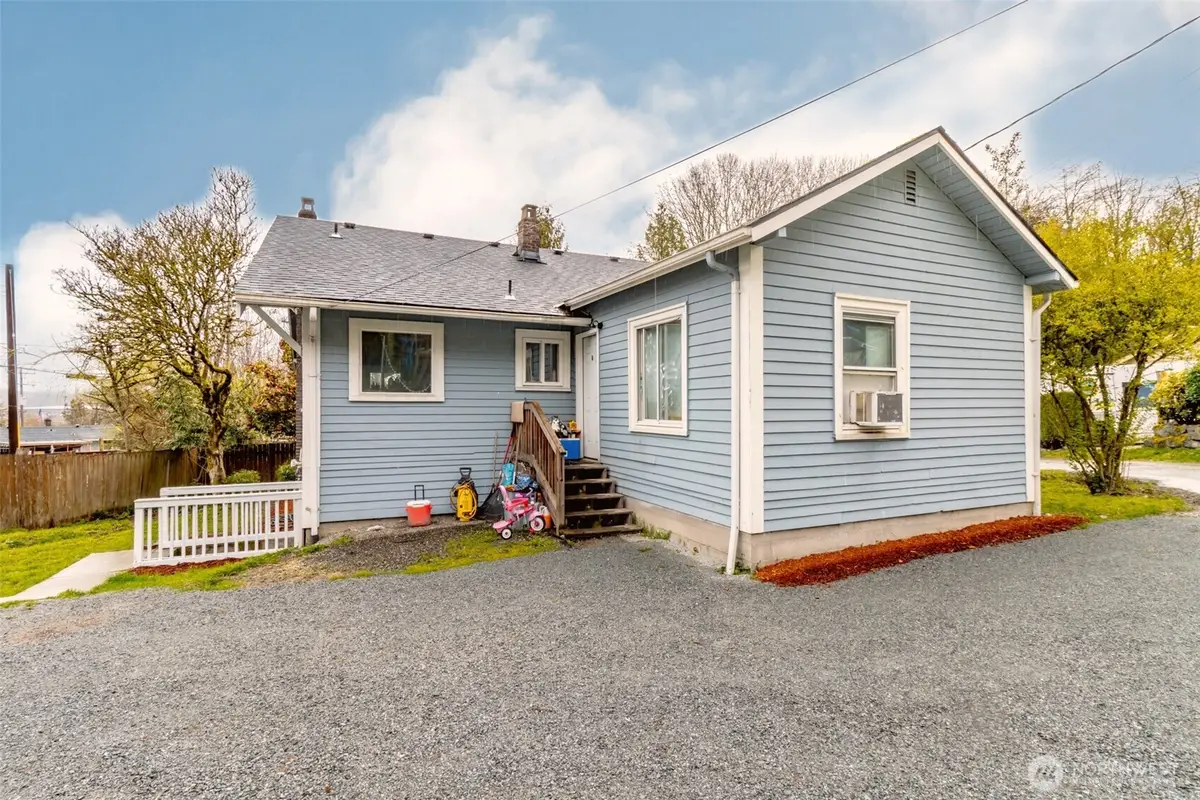 10033 Des Moines Memorial Drive S, Seattle, WA 98168 - #1