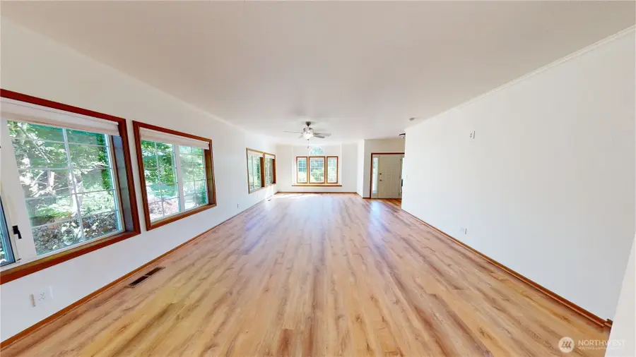 715 N Waugh Road, Mount Vernon, WA 98273 - #2