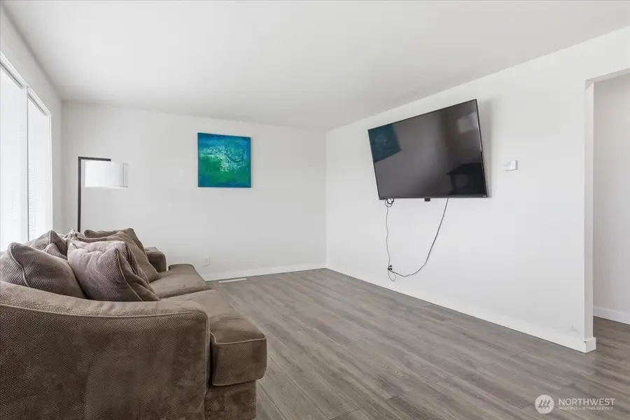 262 N Earl Road, Moses Lake, WA 98837 - #3