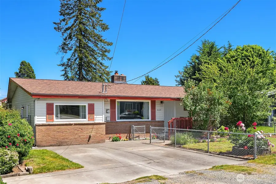 16022 11th Avenue Sw, Burien, WA 98166 - #2