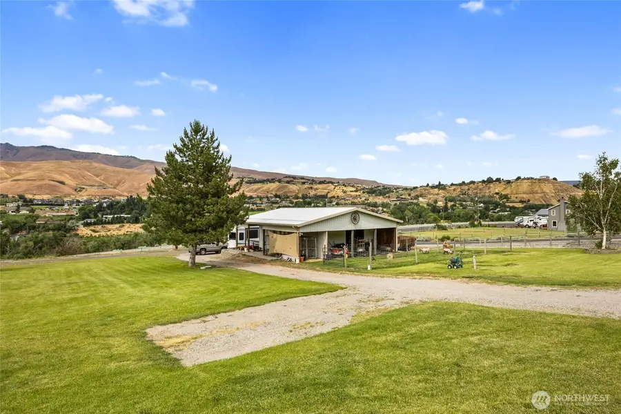 2049 Sleepy Hollow Road, Wenatchee, WA 98801 - #3