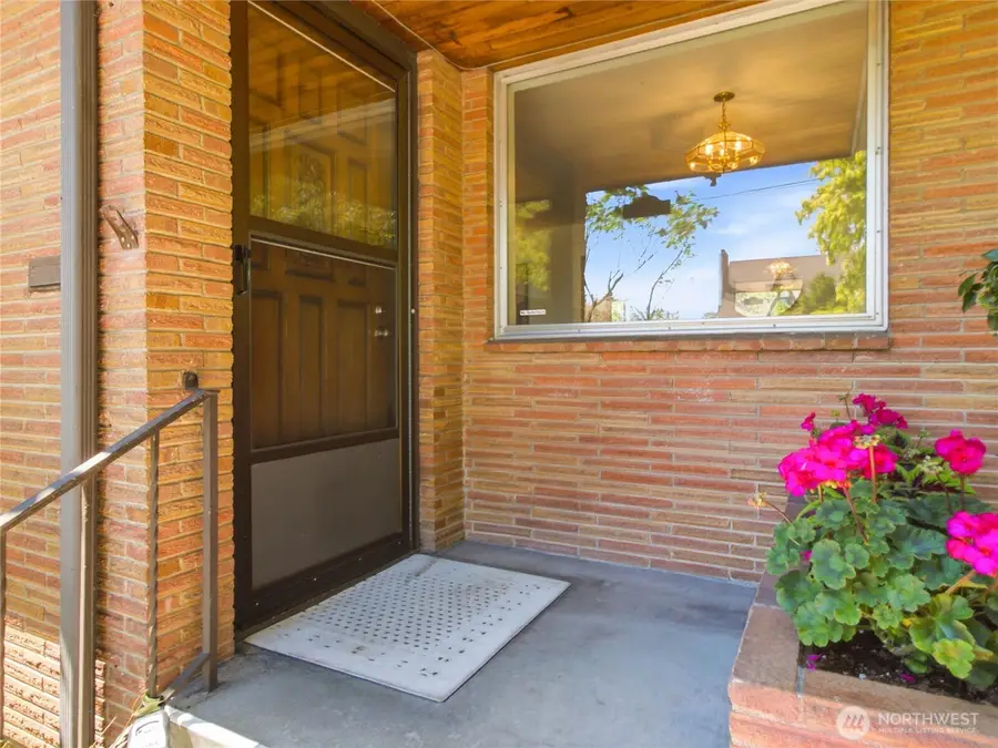 7305 Earl Avenue Nw, Seattle, WA 98117 - #3
