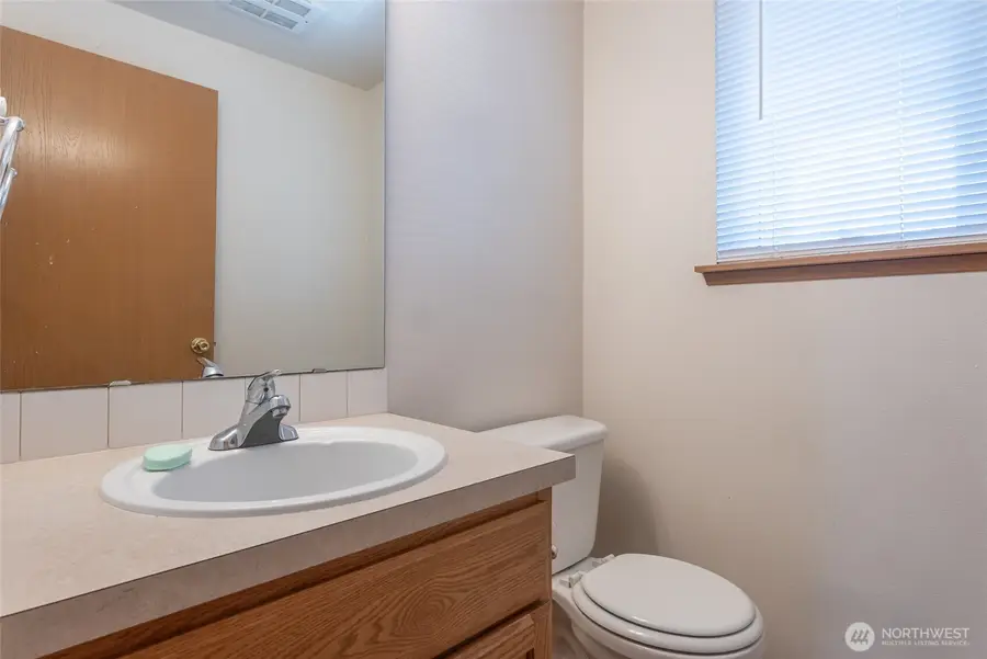 1608 E 34th Street #B, Tacoma, WA 98404 - #2