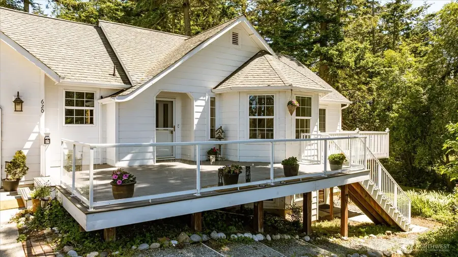 620 Coronado Avenue, Coupeville, WA 98239 - #2