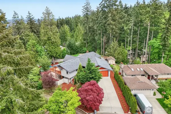 15831 SE 43rd Place, Bellevue, WA 98006