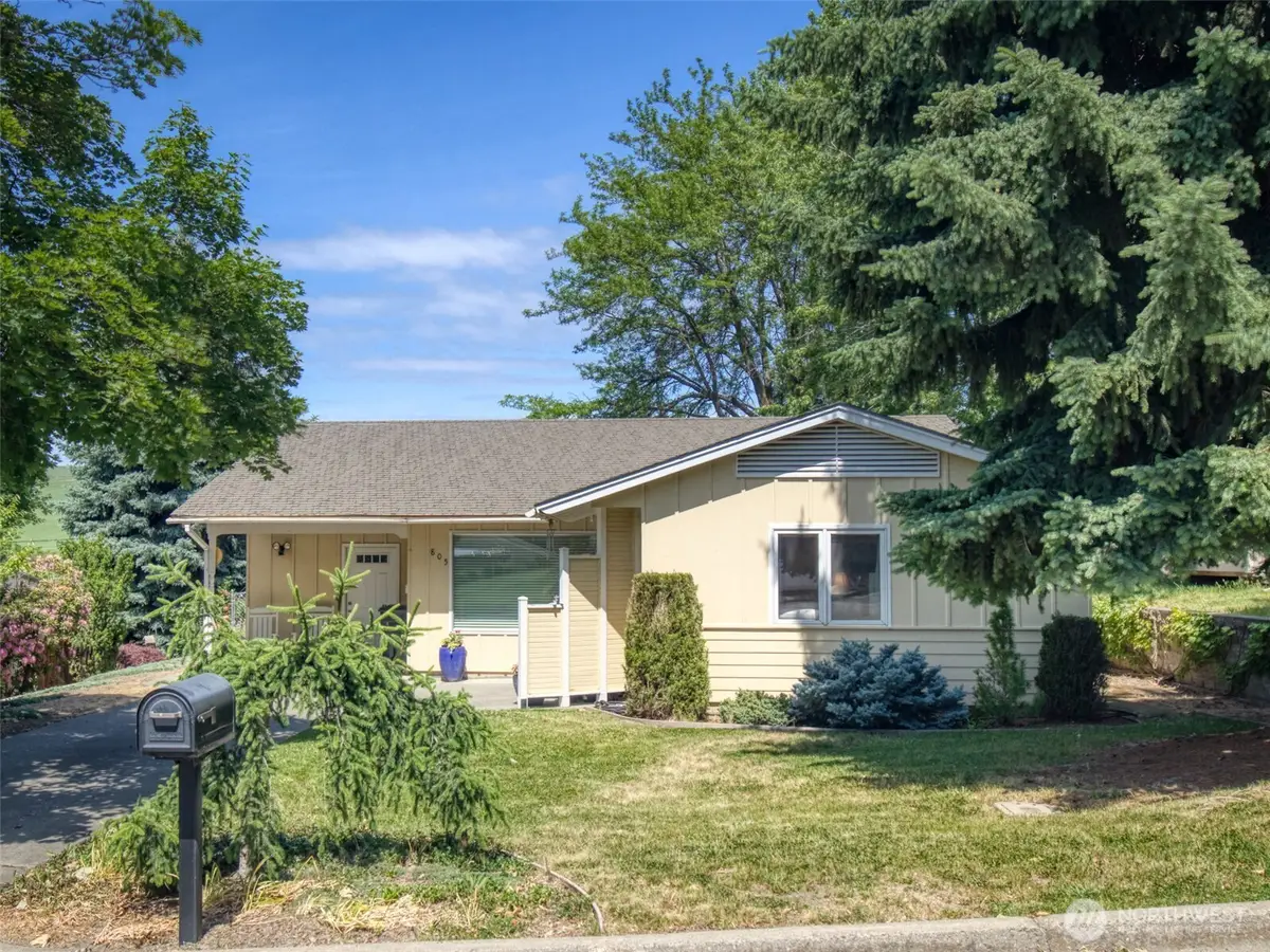 805 E Spring Street, Dayton, WA 99328 - #1