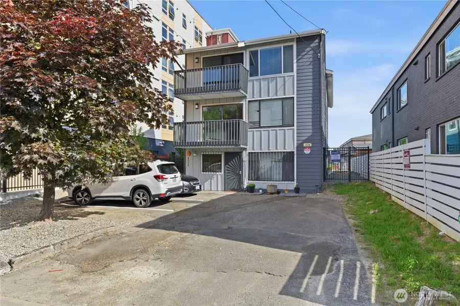 4526 S Henderson Street, Seattle, WA 98118 - #2