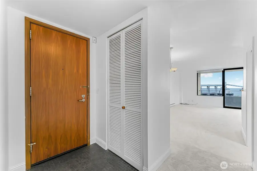 521 5th Avenue W #306, Seattle, WA 98119 - #3