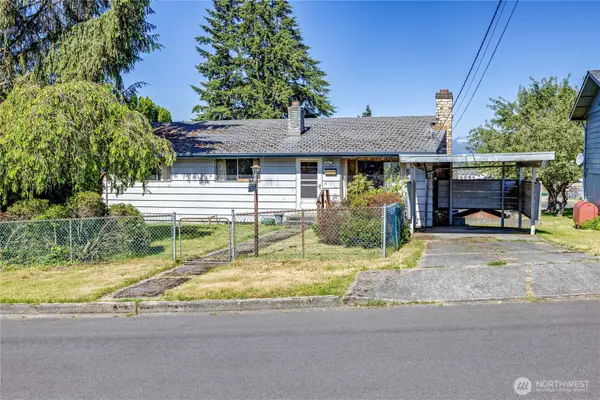 3245 Almira Drive, Bremerton, WA 98310