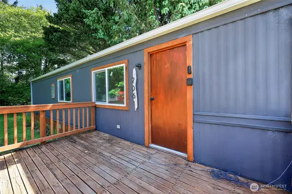 206 E Rain Street, Ocean Shores, WA 98569