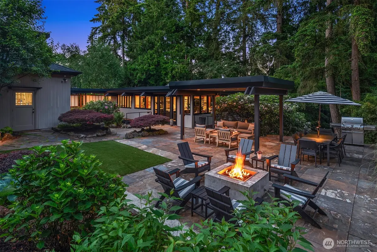 2716 106th Place Se, Beaux Arts Village, WA 98004 - #1