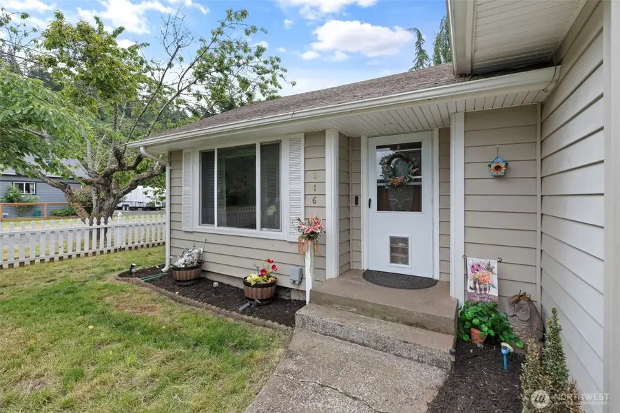 316 E Plum Street, Centralia, WA 98531 - #3