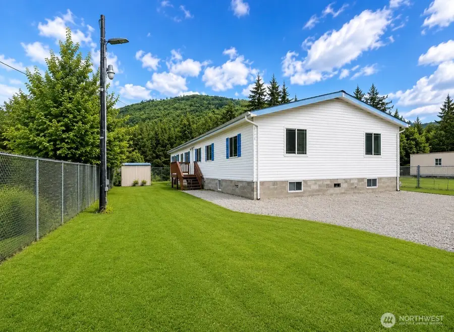 8375 Golden Valley Boulevard, Maple Falls, WA 98266 - #2