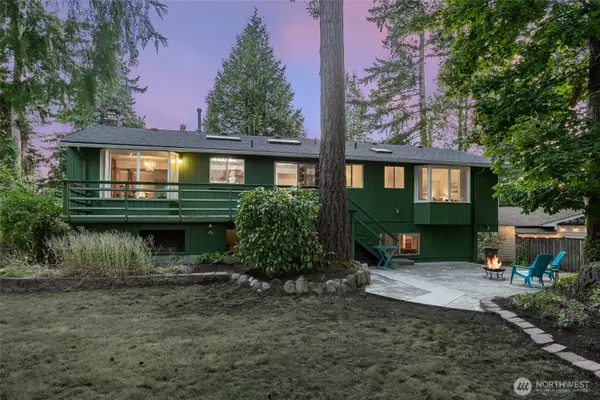 12822 NE 68th Street, Kirkland, WA 98033