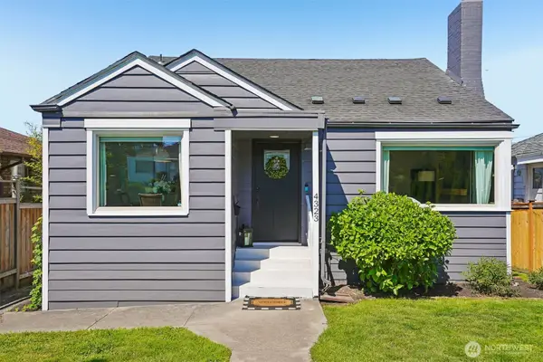 4323 15th Avenue S, Seattle, WA 98108