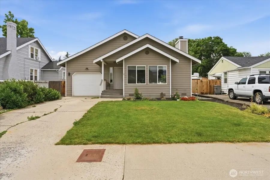 1002 Vassar Avenue, Wenatchee, WA 98801 - #3