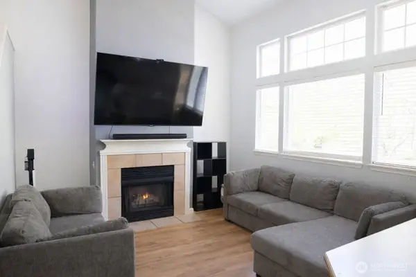 420 S 46th Place #H, Renton, WA 98055
