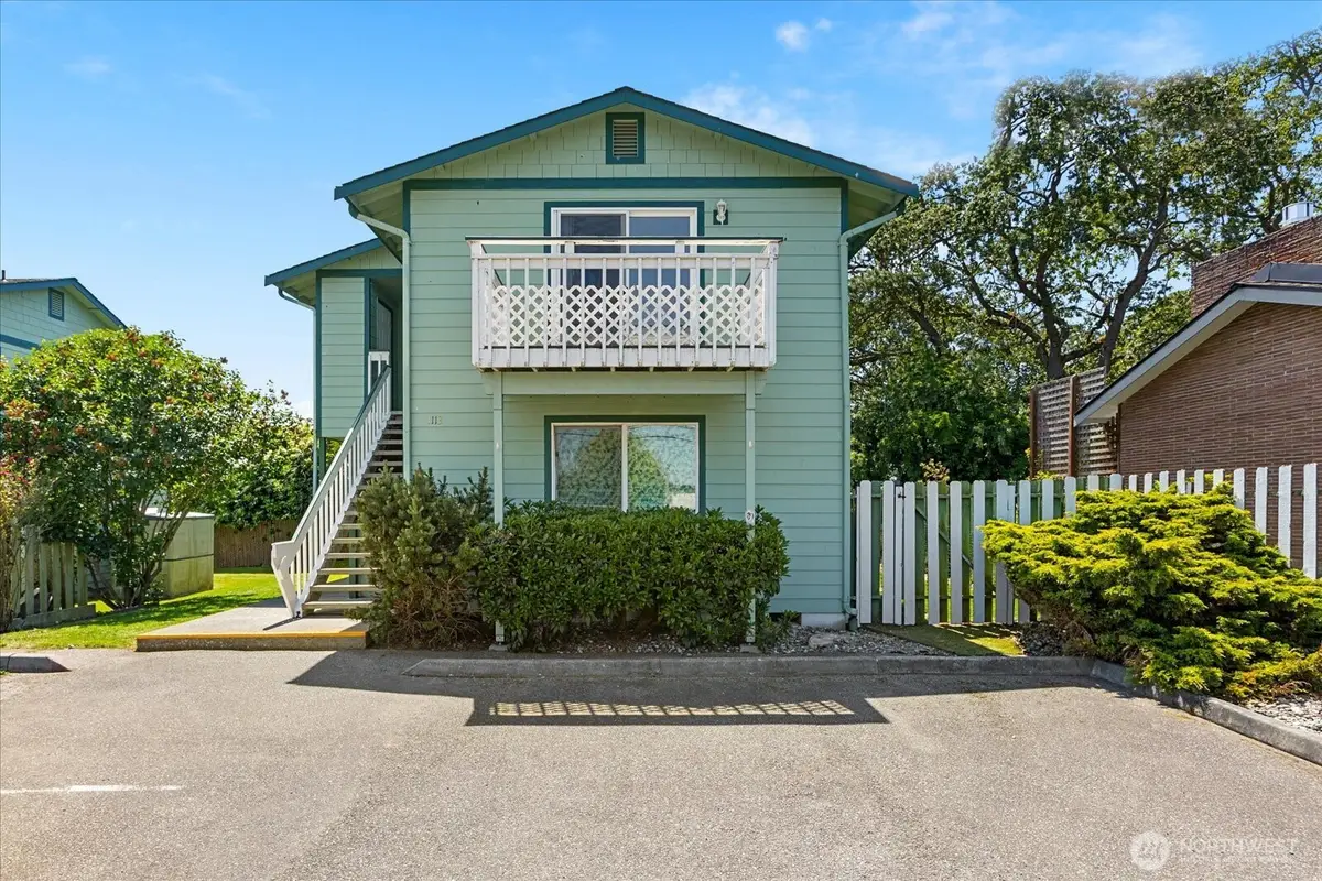 1113 SE 6th Avenue, Oak Harbor, WA 98277 - #1