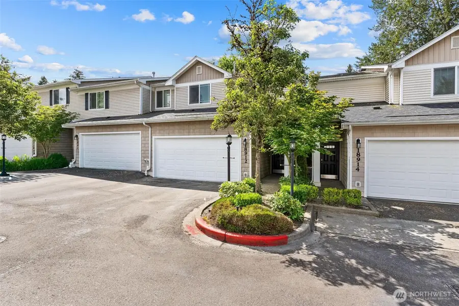 18912 108th Lane Se, Renton, WA 98055 - #2