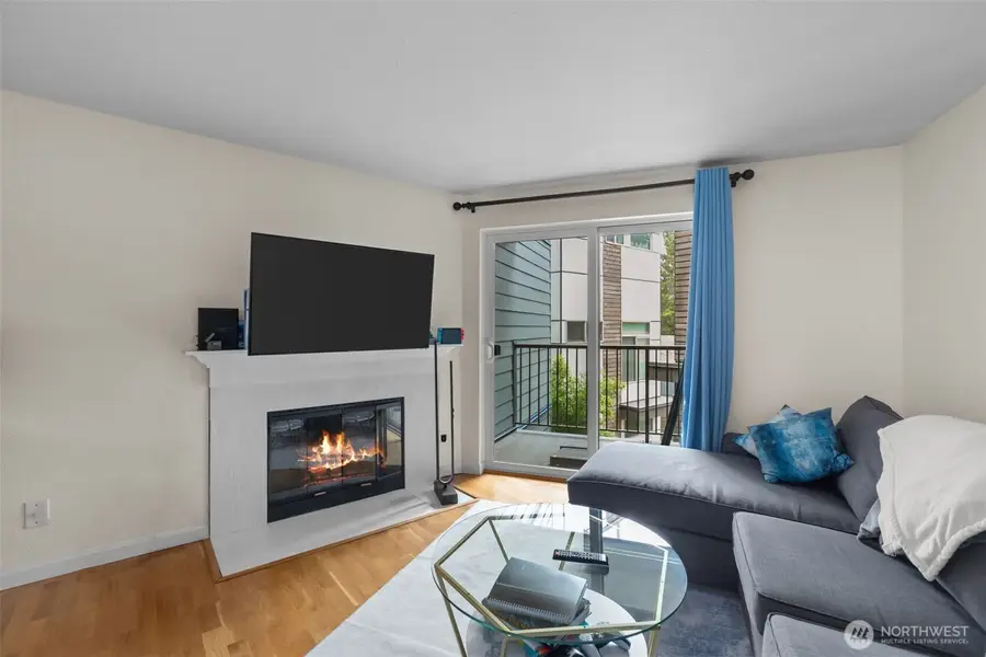 3045 20th Avenue W #209, Seattle, WA 98199 - #2