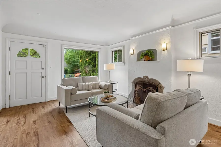 346 NE 58th Street, Seattle, WA 98105 - #2