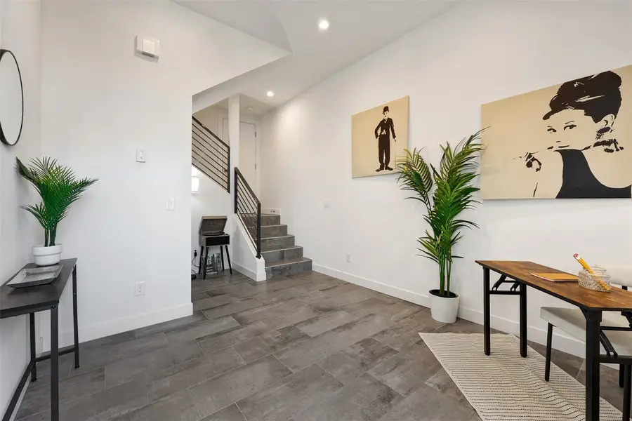 6419 Phinney Avenue N, Seattle, WA 98103 - #3