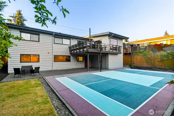 4015 NE 70th Street, Seattle, WA 98115