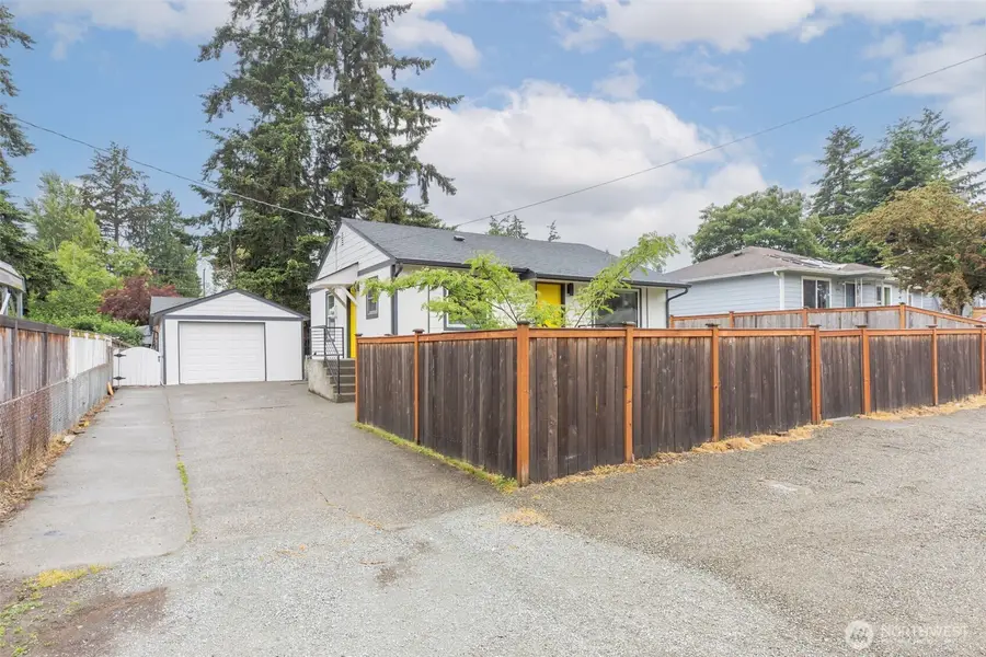 1420 S 129th Street, Burien, WA 98168 - #3