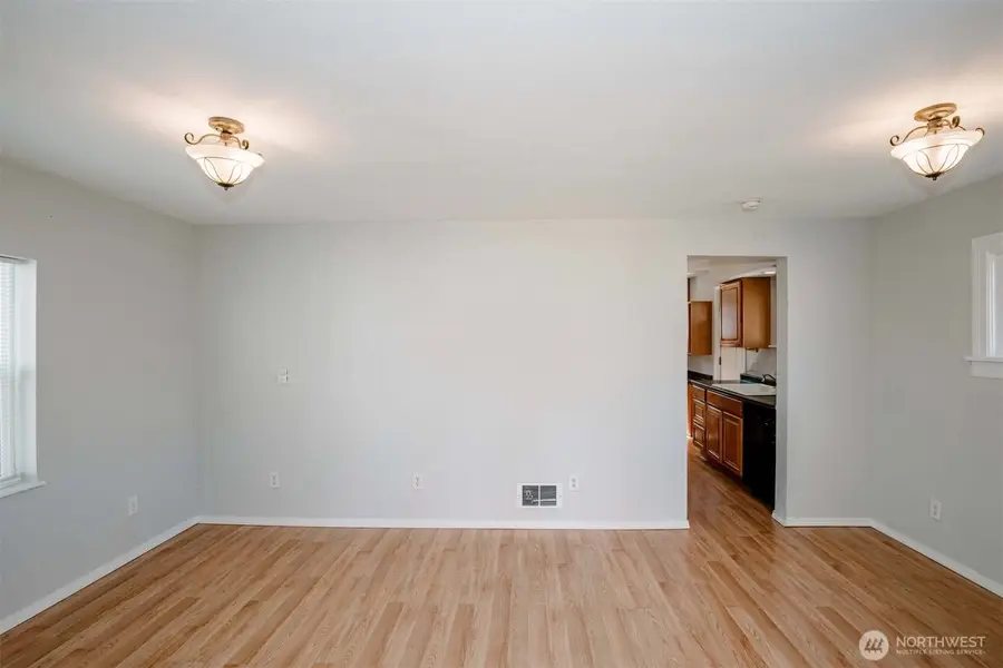 2220 Summit Avenue, Everett, WA 98201 - #3