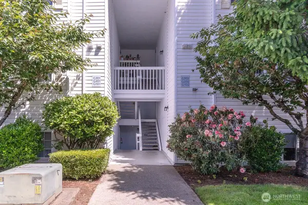 11002 SE Petrovitsky Road #G102, Renton, WA 98055