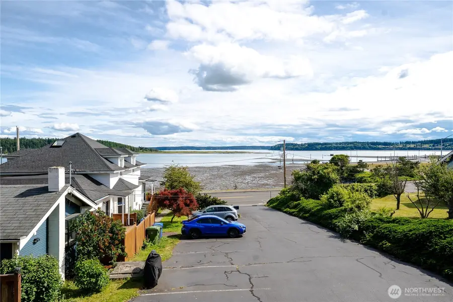 1199 9th Avenue #204, Oak Harbor, WA 98277 - #3