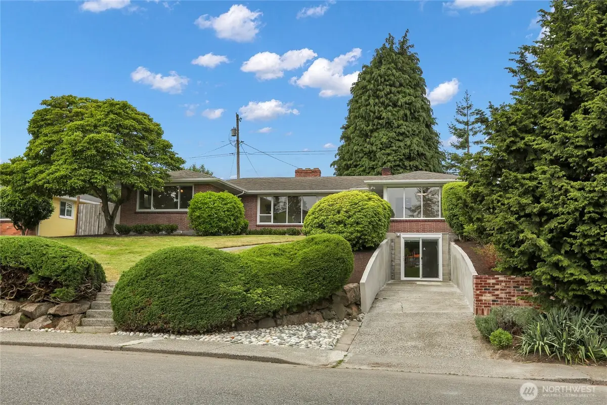 4828 Rucker Avenue, Everett, WA 98203 - #1