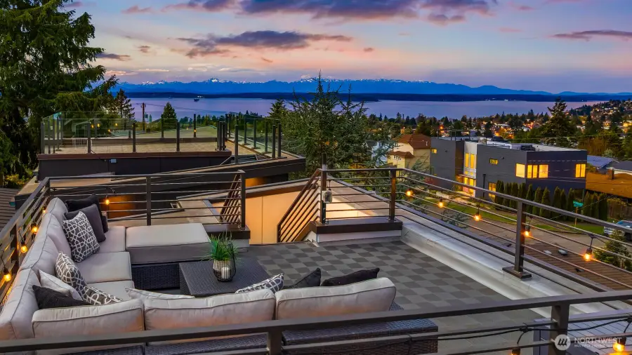 6710 36th Avenue Sw #B, Seattle, WA 98126 - #2