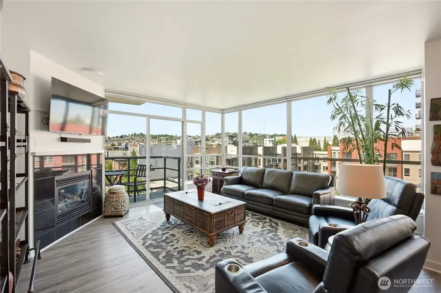 2929 1st Avenue #817, Seattle, WA 98121 - #3