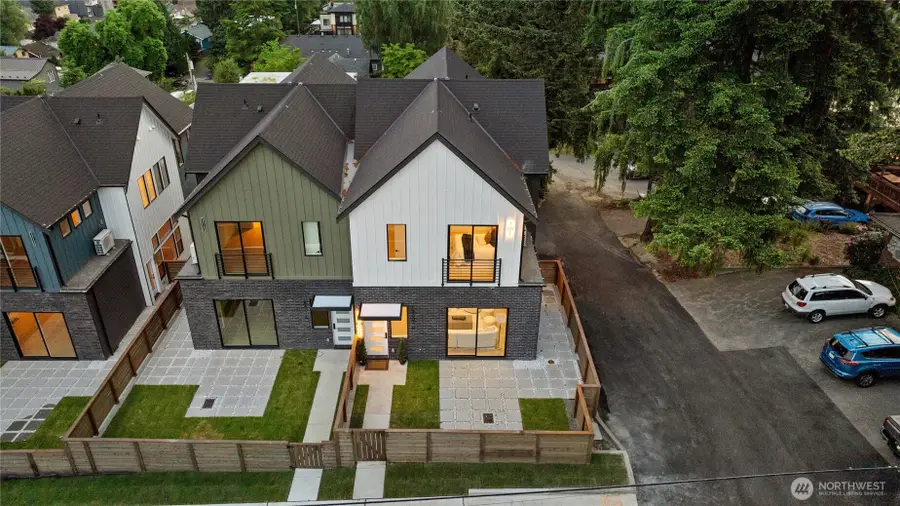 18607 104th Avenue Ne #B, Bothell, WA 98011 - #2