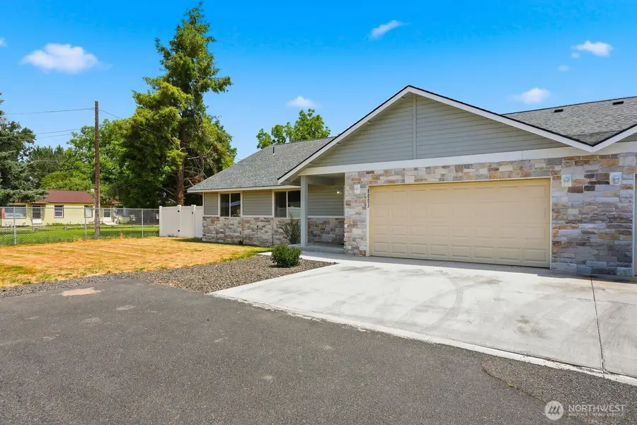 8003 Westbrook Avenue, Yakima, WA 98908 - #2