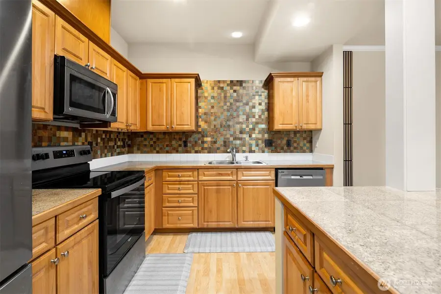 10700 SE 260th Street #E103, Kent, WA 98030 - #2