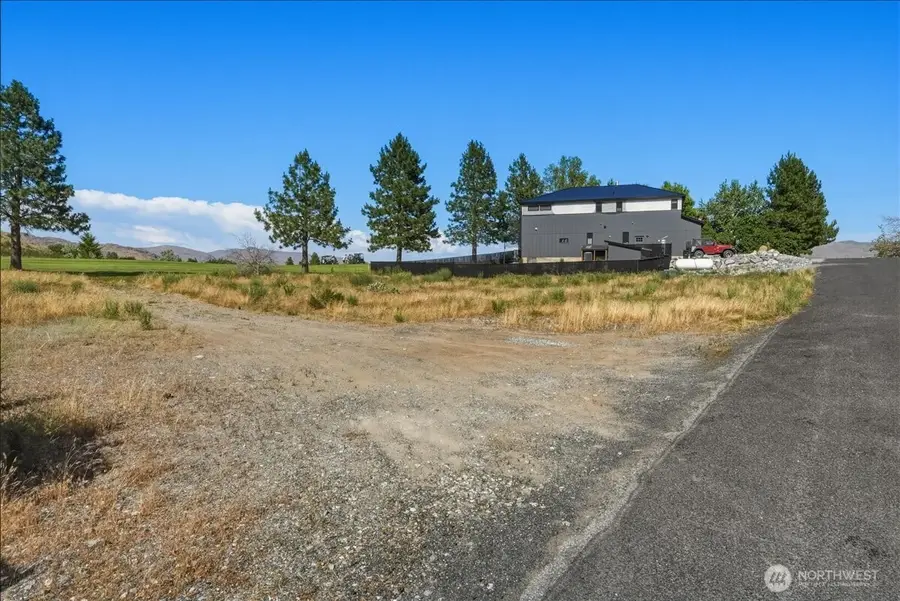 55 Long Drive, Pateros, WA 98846 - #2