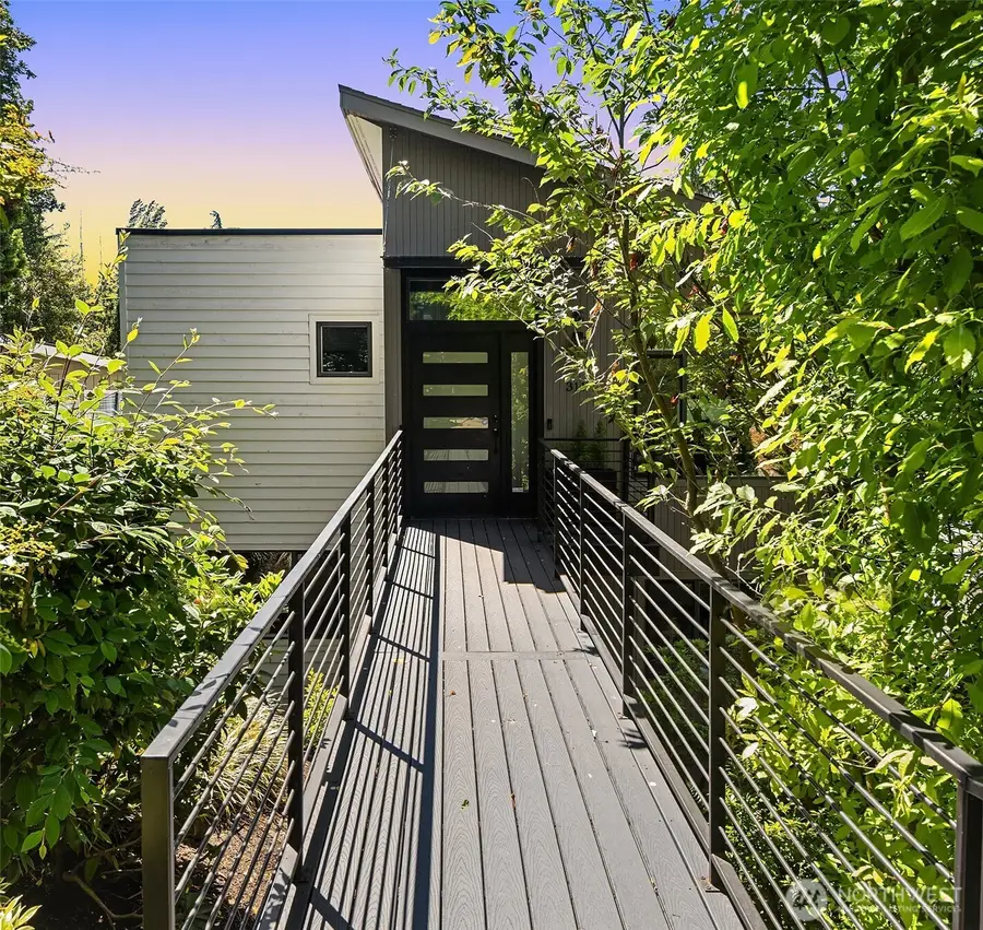 311 34th Avenue E, Seattle, WA 98112 - #2