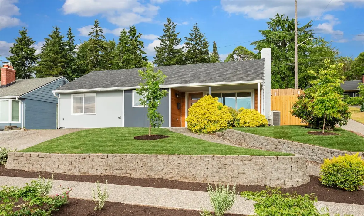 9258 24th Avenue Sw, Seattle, WA 98106 - #1